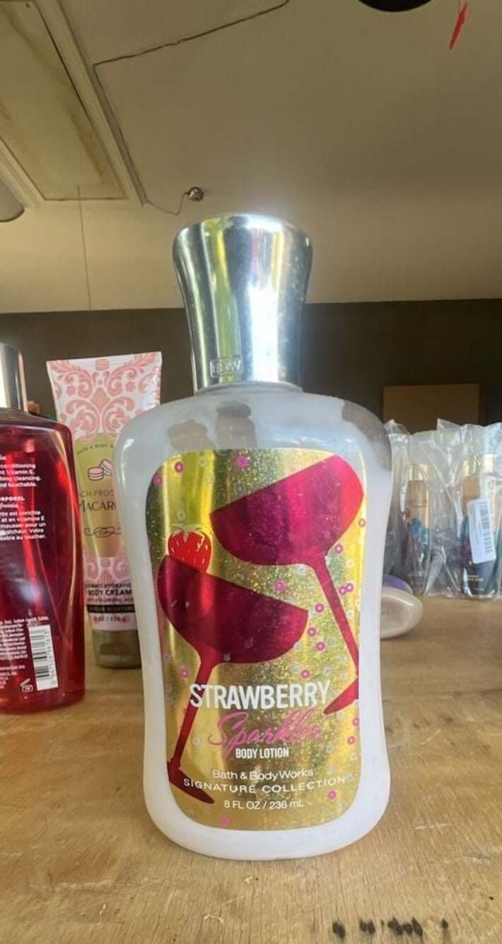Bath & Body Works Strawberry Sparkler Signature Collection Body Lotion 8 fl oz
